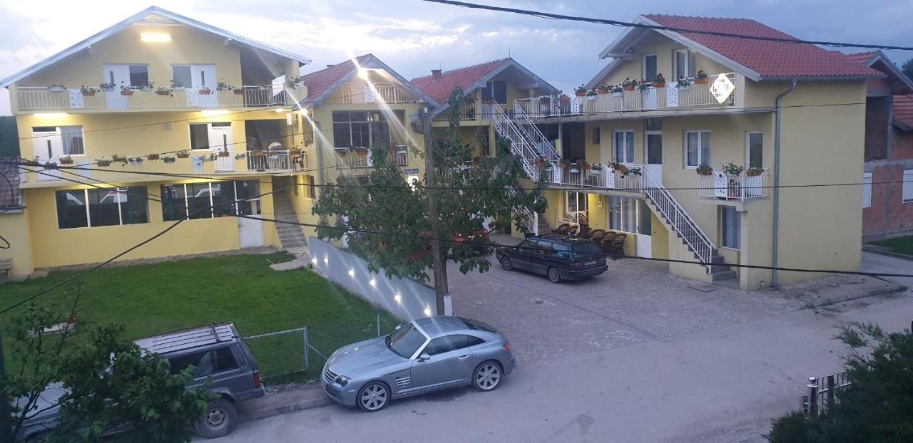 Apartmani Plavi Jagodina Eksteriør bilde